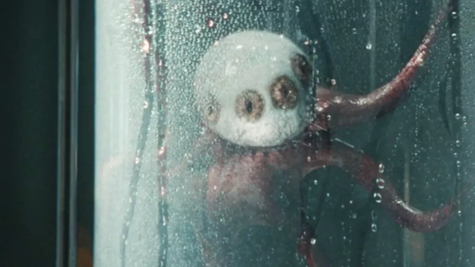 This Show's Eyeball Beast Turns Scarier In a New Way in This Week's Chapter