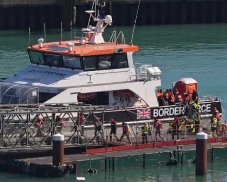 UK Government Insist ‘One In, One Out’ Deal with France Will Proceed Amid Court Injunction