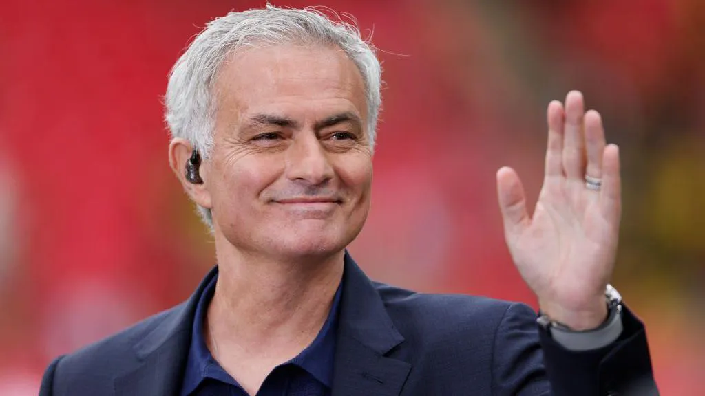 Which person says not to Benfica? - Mourinho arrives for negotiations