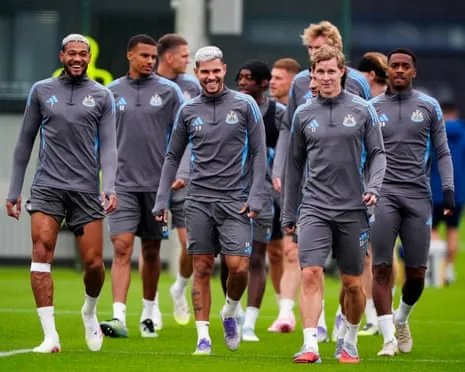 Howe Urges Squad to Demonstrate They Are Serious Challengers When Facing The Catalan Giants