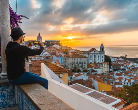 Why Are Numerous US Citizens Relocating to Portugal?